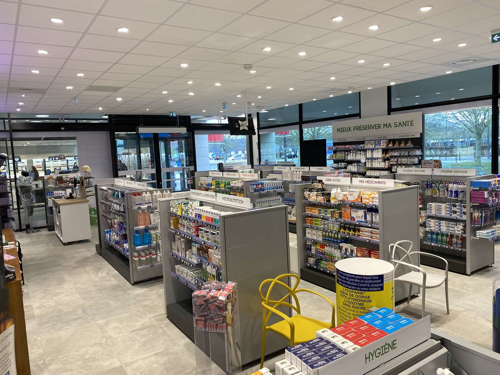 agencement-pharmacie-espace-vente-france-entiere-bureau-d-etudes-maitre-d-oeuvre-9
